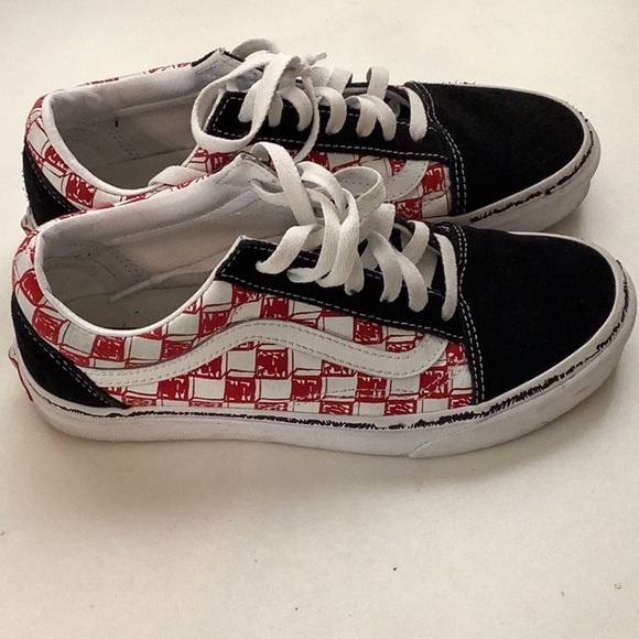 Vans Old Skool Low Sketch Red Size 7.5 Women Checkered Shoes Preloved - Picture 1 of 7